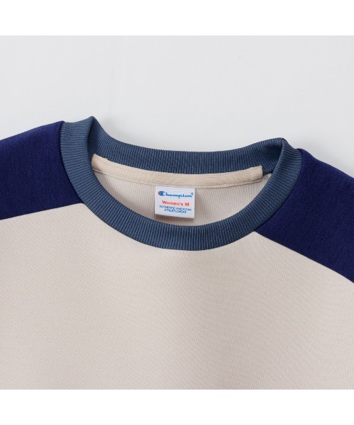 Champion(チャンピオン)の「チャンピオン CREW NECK SWEATSHIRT_(スウェット・レディース・ホワイト/ネイビー・M/L)」の6枚目の写真