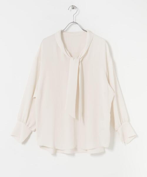 URBAN RESEARCH ROSSO WOMEN(アーバンリサーチ ロッソ)の「ヴィンテージジョーゼットボータイブラウス(シャツ/ブラウス・レディース・オフホワイト/ブラック・FREE)」の1枚目の写真