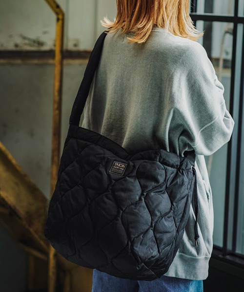 TAION(タイオン)の「TAION MILITARY DOWN SHOULDER BAG TAION-SB01ML-1(ショルダーバッグ・メンズ・タン/ブラック/ダークオリーブ・ONE SIZE)」の9枚目の写真
