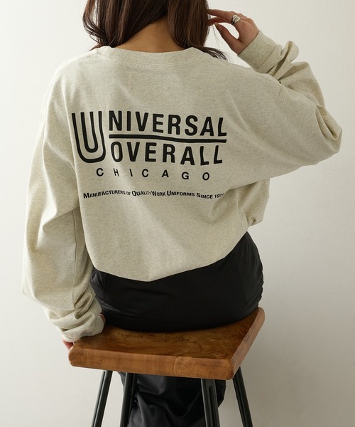 UNIVERSAL OVERALL(ユニバーサルオーバーオール)の「【UNIVERSAL OVERALL】UOBACKLOGO L/S TEE U2533210-E(Tシャツ/カットソー・レディース・ブラック/チャコールグレー/ホワイト/オートミール・M/S/XL/L)」の4枚目の写真