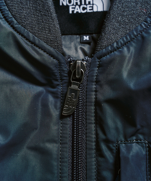 THE NORTH FACE(ザノースフェイス)の「THE NORTH FACE / ザ ノースフェイス Insulation Bomber Jacket(その他アウター・メンズ・チャコールグレー/ブラック・SMALL/LARGE/MEDIUM)」の6枚目の写真