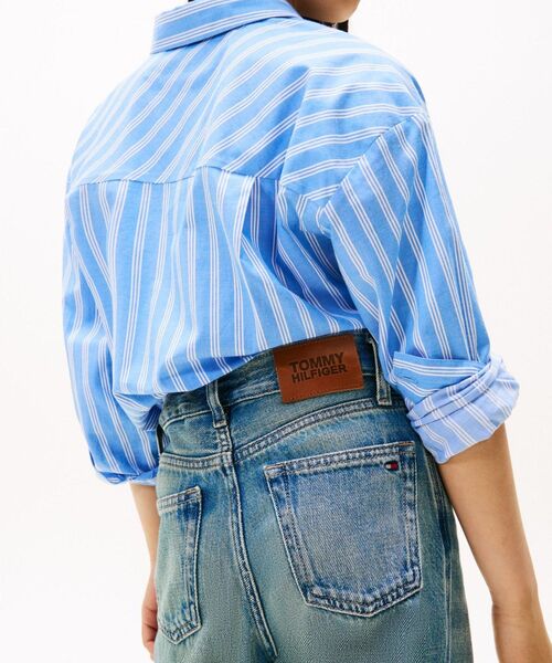 TOMMY HILFIGER（トミーヒルフィガー）の「GIRLS メイベルフラッグヴィンテージジーンズ（デニムパンツ・キッズ・ブルー・140cm/150cm/160cm/130cm）」の3枚目の写真