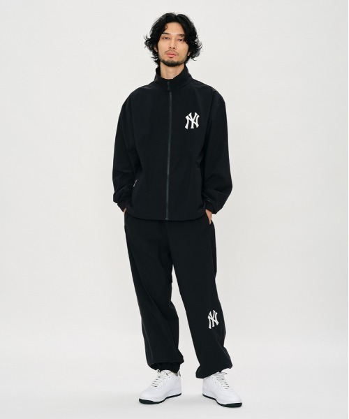 Right-on(ライトオン)の「MLB(エムエルビー)【メンズ】ナイロンブルゾン(ブルゾン・メンズ・ブラウン/ブラック/ネイビー・M/XL/L)」の8枚目の写真