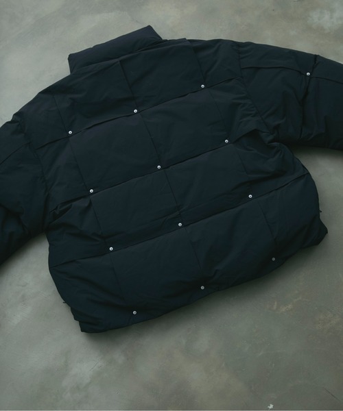 BLANK HOTEL(ブランクホテル)の「Rivet & Tuck Design Down Jacket / リベットタックデザインダウンジャケット(ダウンジャケット/コート・メンズ・ブラック・L/M)」の3枚目の写真