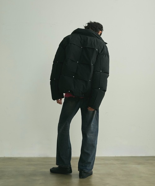 BLANK HOTEL(ブランクホテル)の「Rivet & Tuck Design Down Jacket / リベットタックデザインダウンジャケット(ダウンジャケット/コート・メンズ・ブラック・L/M)」の19枚目の写真