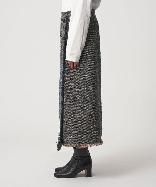 A DAY IN THE LIFE UNITED ARROWS(アデイインザライフユナイテッドアローズ)の「ブークレ ツイードライク フリンジ ラップスカート<A DAY IN THE LIFE>(スカート・レディース・ブラウン系/ロイヤルブルー/ダークグレー・M/S)」の21枚目の写真