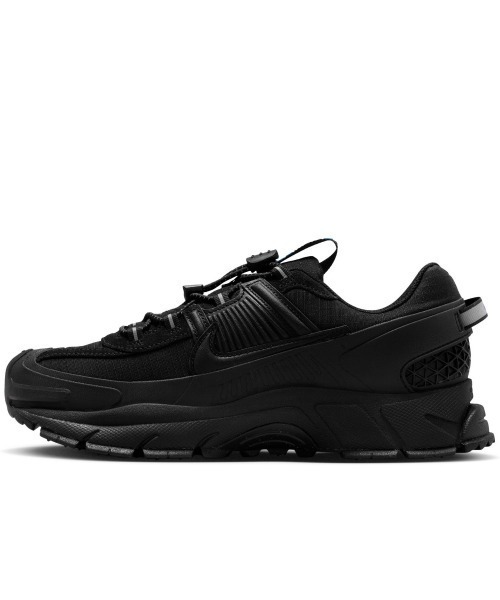 NIKE(ナイキ)の「NIKE Zoom Vomero Roam(ナイキ ウィメンズ ズーム ボメロ ローム)(スニーカー・レディース・ブラック系・23cm/23.5cm/24cm/24.5cm/25cm)」の3枚目の写真