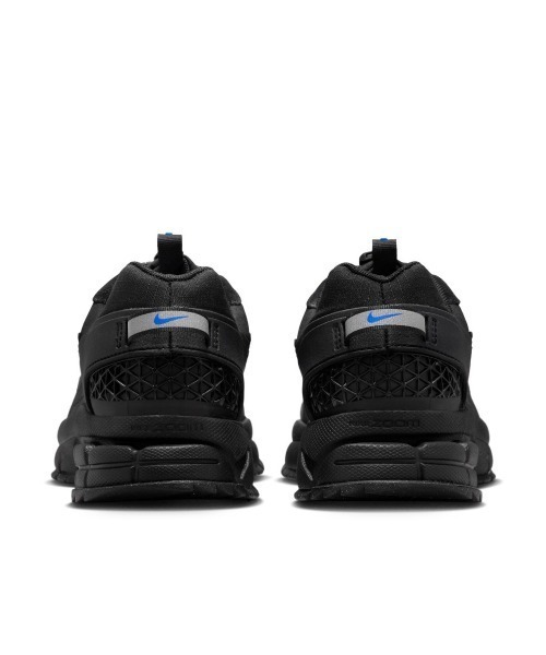 NIKE(ナイキ)の「NIKE Zoom Vomero Roam(ナイキ ウィメンズ ズーム ボメロ ローム)(スニーカー・レディース・ブラック系・23cm/23.5cm/24cm/24.5cm/25cm)」の6枚目の写真