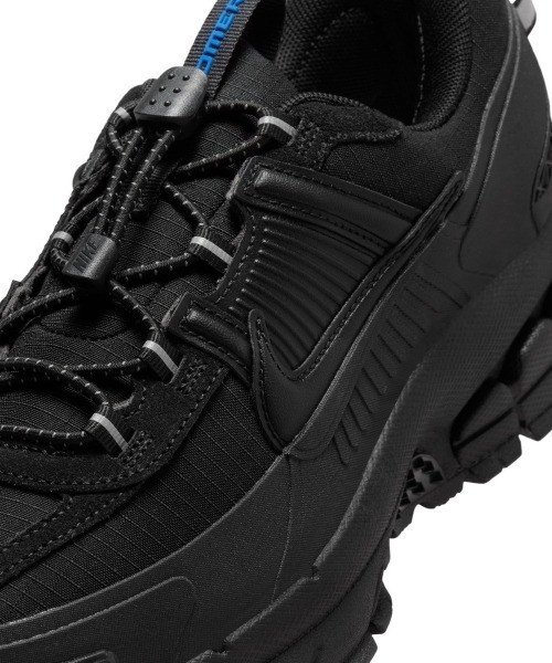NIKE(ナイキ)の「NIKE Zoom Vomero Roam(ナイキ ウィメンズ ズーム ボメロ ローム)(スニーカー・レディース・ブラック系・23cm/23.5cm/24cm/24.5cm/25cm)」の9枚目の写真