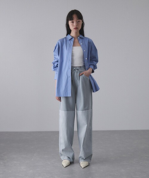 ADAM ET ROPE'（アダムエロペ）の「【AMOMENTO for ADAM ET ROPE'】別注DRAWSTRING DENIM PANTS（その他パンツ・レディース・チャコールグレー/ブラック/ブルー系その他4・S）」の22枚目の写真