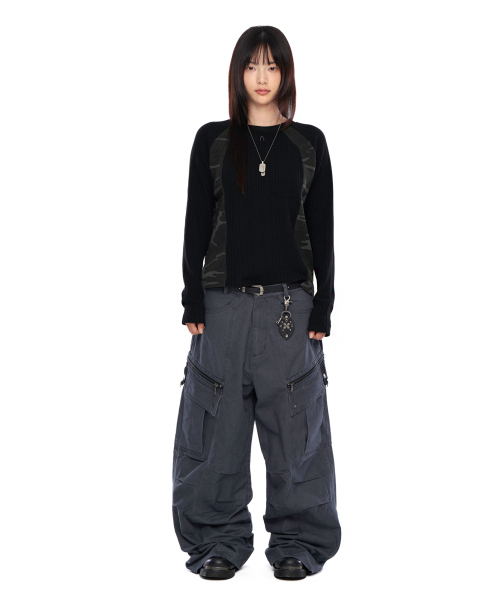 AAKAM（アーカム）の「Side Camo Raglan Long Sleeve (Black)（Tシャツ/カットソー・レディース・その他・1/2）」の5枚目の写真