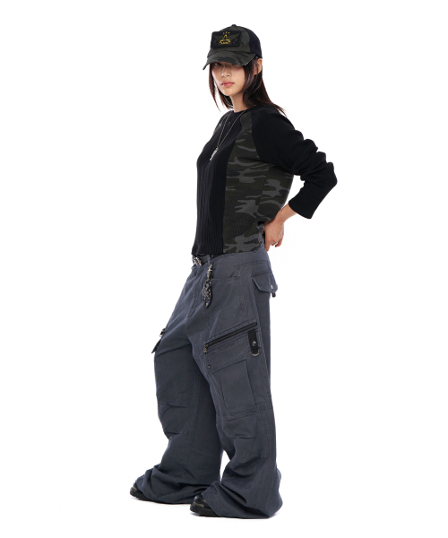 AAKAM（アーカム）の「Side Camo Raglan Long Sleeve (Black)（Tシャツ/カットソー・レディース・その他・1/2）」の8枚目の写真