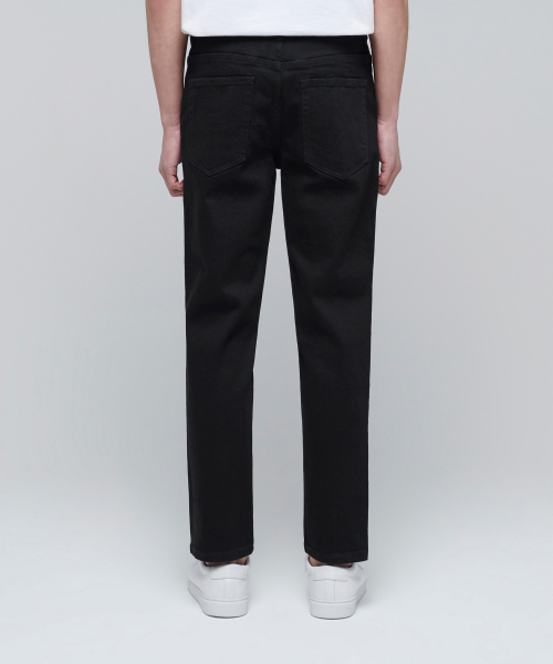 MUSINSA STANDARD（ムシンサスタンダード）の「スリムクロップドデニムパンツ[ブラック]（デニムパンツ・メンズ・その他・31/33/26/27/28/29/38/42/36/34/32/30/40）」の2枚目の写真