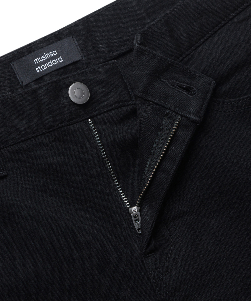 MUSINSA STANDARD（ムシンサスタンダード）の「スリムクロップドデニムパンツ[ブラック]（デニムパンツ・メンズ・その他・31/33/26/27/28/29/38/42/36/34/32/30/40）」の3枚目の写真