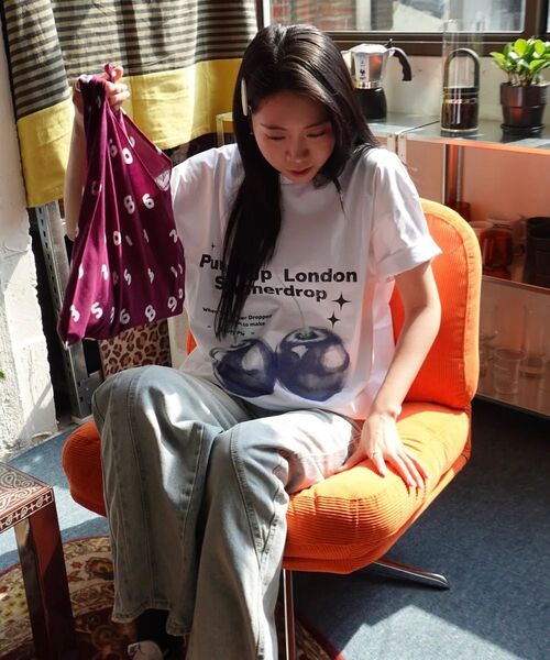 Verdnt（バーダント）の「ブルーチェリー半袖Tシャツ[ホワイト]（Tシャツ/カットソー・レディース・ホワイト・LARGE/X-SMALL/SMALL/MEDIUM）」の3枚目の写真