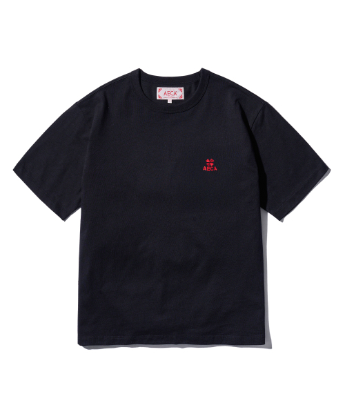 AECA(エイカ)の「EVERYDAY AECA CLOVER HALF SLEEVE TEE-BLACK(Tシャツ/カットソー・レディース・その他・MEDIUM/SMALL/X-LARGE/W/2XL/LARGE)」の1枚目の写真