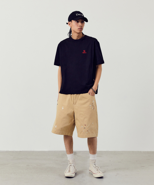AECA(エイカ)の「EVERYDAY AECA CLOVER HALF SLEEVE TEE-BLACK(Tシャツ/カットソー・レディース・その他・MEDIUM/SMALL/X-LARGE/W/2XL/LARGE)」の2枚目の写真