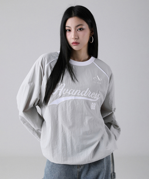 AVANDRESS(アバンドレス )の「Crispy Nylon Sweat Shirt - 4COL(スウェット・レディース・ネイビー/ライトグレー/ピンク/ホワイト・LARGE/MEDIUM)」の10枚目の写真