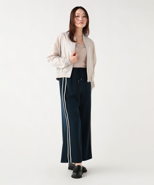 BEAMS HEART(ビームスハート)の「コットン ショート MA-1(MA-1・レディース・ライトグレー/ベージュ/ブラック・FREE)」の5枚目の写真