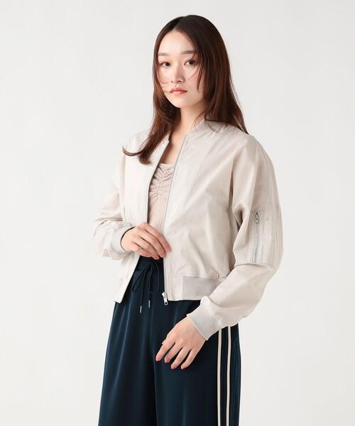 BEAMS HEART(ビームスハート)の「コットン ショート MA-1(MA-1・レディース・ライトグレー/ベージュ/ブラック・FREE)」の6枚目の写真