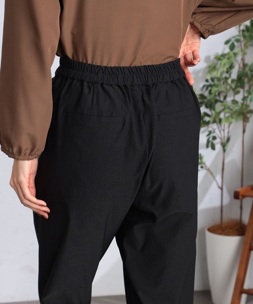 GALLORIA(ギャローリア)の「起毛タックテーパードパンツ(その他パンツ・レディース・ブラック/ネイビー・L/LL/M/S)」の6枚目の写真