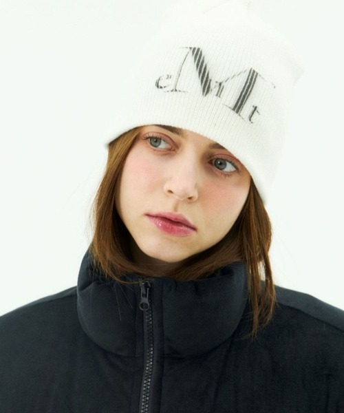 MUCENT(ムセント)の「★K-POPアイドル着用アイテム【UNISEX】MUCENT/シグネチャービーニー(ニットキャップ/ビーニー・レディース・ブラック/アイボリー/グレー・FREE)」の2枚目の写真