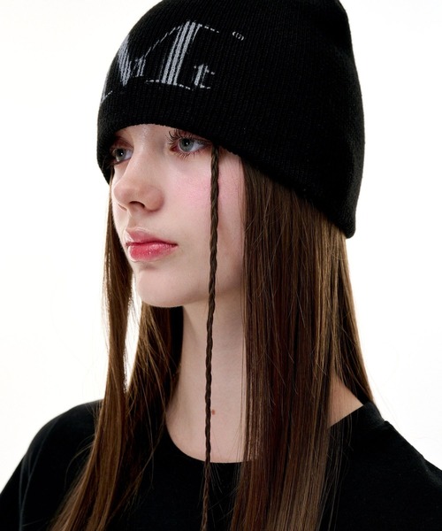 MUCENT(ムセント)の「★K-POPアイドル着用アイテム【UNISEX】MUCENT/シグネチャービーニー(ニットキャップ/ビーニー・レディース・ブラック/アイボリー/グレー・FREE)」の4枚目の写真