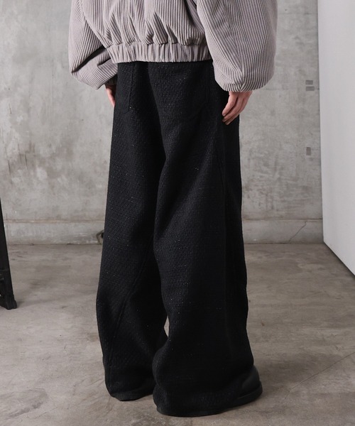 Confirm（コンファーム）の「ツイード バレルレッグ 3Dパンツ メンズ レディース ユニセックス（スラックス・メンズ・ネイビー/ブラック・S/M/L）」の4枚目の写真