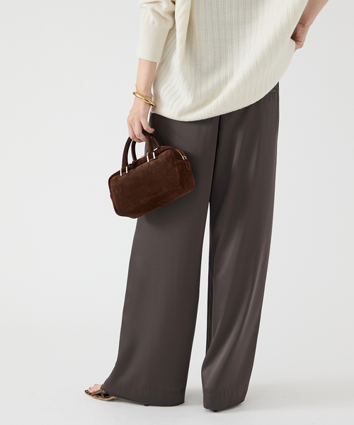 IENA（イエナ）の「《追加2》ダブルサテンイージーパンツ（その他パンツ・レディース・ブラウン/ネイビー・34/36/38/40）」の15枚目の写真