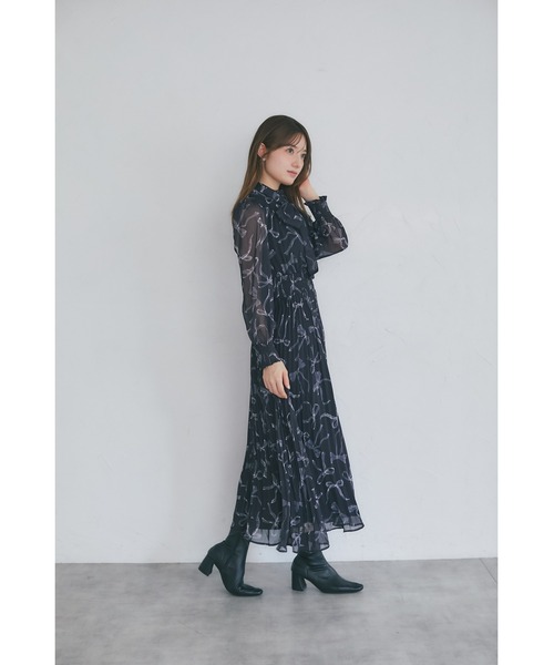 2WAYボウタイリボン付きリボンプリントシャーリングプリーツ