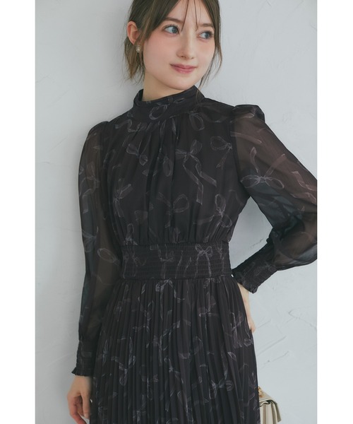 tocco closet(トッコ クローゼット)の「2WAYボウタイリボン付きリボンプリントシャーリングプリーツワンピース(ワンピース・レディース・ブラック/ブラウン/ピンク/サックスブルー/ピンクベージュ・M)」の11枚目の写真