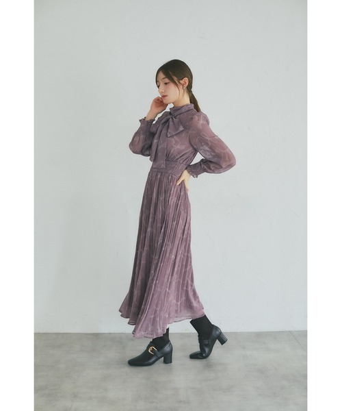 tocco closet(トッコ クローゼット)の「2WAYボウタイリボン付きリボンプリントシャーリングプリーツワンピース(ワンピース・レディース・ブラック/ブラウン/ピンク/サックスブルー/ピンクベージュ・M)」の17枚目の写真