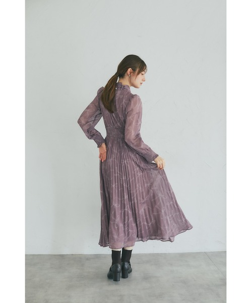 即完売品 ２ＷＡＹボウタイリボン付きリボンプリントシャーリングプリーツワンピース 2WAYボウタイリボン付きリボンプリントシャーリングプリーツ