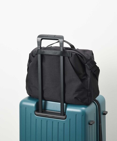 TRAVEL SHOP MILESTO(トラベルショップミレスト)の「STLAKT ハンドルショルダーバッグ L(ショルダーバッグ・レディース・グレイッシュベージュ/ブラック/ネイビー・フリ-)」の10枚目の写真