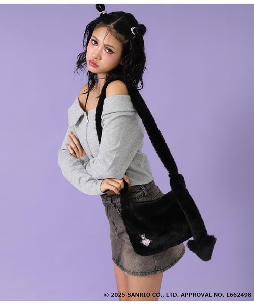 ANAP（アナップ）の「ANAP×【マイメロディクロミ】コラボ メニーウェイ ファーポシェット バッグ（ショルダーバッグ・レディース・ブラック/ピンク・F）」の3枚目の写真