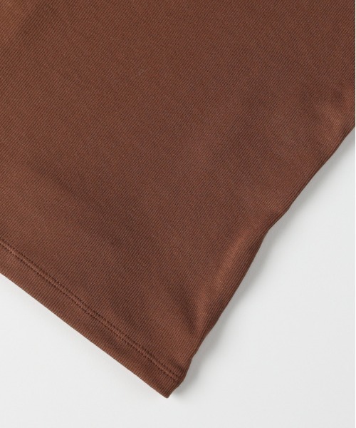 Right-on（ライトオン）の「【HONEYSUCKLE ROSE】調温ハイネック長袖Tシャツ (温度調整 / ストレッチ / シンプルデザイン / ミニマリズム)（Tシャツ/カットソー・レディース・ブラック/オレンジ/ホワイト/ブラウン・S/M/L）」の18枚目の写真