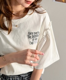 classicalelf（クラシカルエルフ）の「ほどよい甘さと抜け感を。大人かわいい綿100%袖フリル胸刺繍トップス(半袖)（Tシャツ/カットソー）」