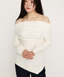 SLY（スライ）の「【2026SS新作】OFF SHOULDER TUCK TOPS オフショルダー タック トップス 春服（Tシャツ/カットソー）」