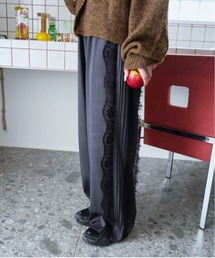 ピンタックレース付きパンツ
