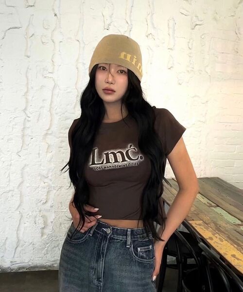 LMCの「WM ニュークラシックロゴクロップドTシャツ ホワイト(Tシャツ/カットソー・レディース・その他・S/M)」の7枚目の写真