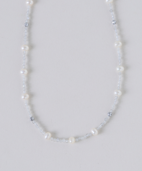 Noble(ノーブル)の「MIHOKO SAKAI/ミホコサカイ ポイントSパールネックレス(ネックレス・レディース・イエロー/ライトグレー・FREE)」の11枚目の写真