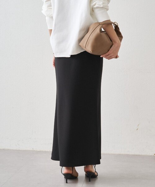 LOUNGEDRESS（ラウンジドレス）の「カットジョーゼットマーメイドスカート（スカート・レディース・ブラック/アイボリー・SMALL/MEDIUM）」の5枚目の写真