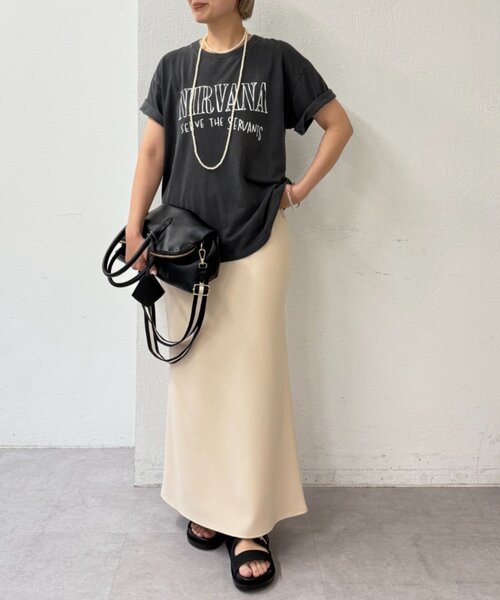 LOUNGEDRESS(ラウンジドレス)の「カットジョーゼットマーメイドスカート(スカート・レディース・ブラック/アイボリー/ライトベージュ・SMALL/MEDIUM)」の17枚目の写真