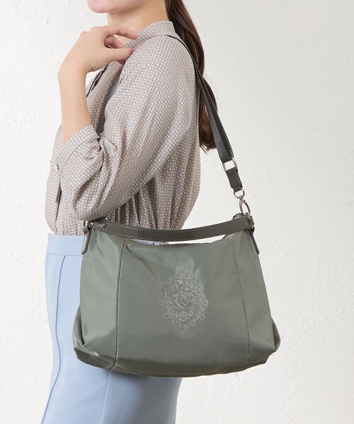 amaca(アマカ)の「DAVISショルダーバッグ(ショルダーバッグ・レディース・ダークネイビー/グレー系その他2/ブルー系その他2・FREE)」の4枚目の写真