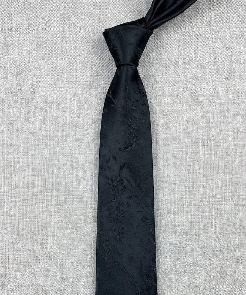 REBALANCE(リバランス)の「柄入りブラックネクタイ(ネクタイ・メンズ・A/H/J/O/Q/X/C/D/E/F/S/T/U/V/W/K/L/M/N/B/G/I/P/R・FREE)」の16枚目の写真