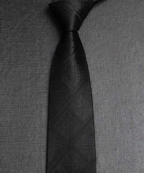 REBALANCE(リバランス)の「柄入りブラックネクタイ(ネクタイ・メンズ・A/H/J/O/Q/X/C/D/E/F/S/T/U/V/W/K/L/M/N/B/G/I/P/R・FREE)」の22枚目の写真