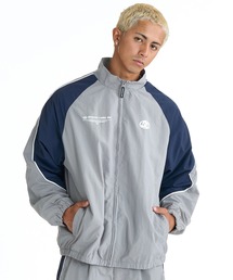 DC SHOES（ディーシーシューズ）の「DC SHOES メンズ 26 TRACK JACKET トラックジャケット アウター【2026年春夏モデル】/DCブルゾン(セットアップ対応可能アイテム)（ナイロンジャケット）」