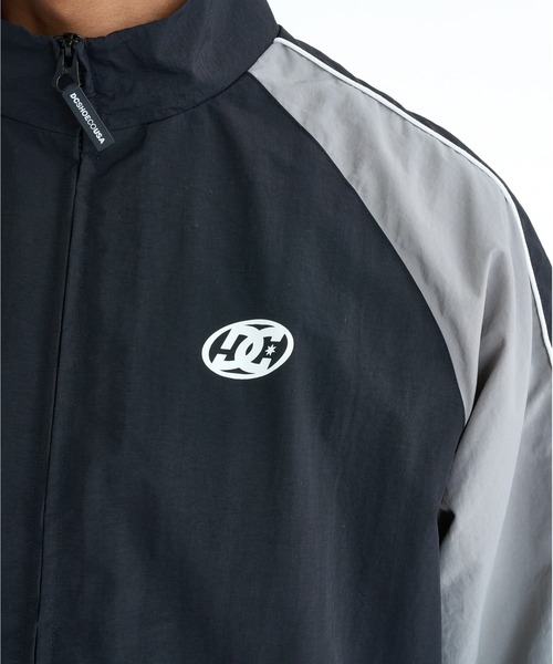 DC SHOES(ディーシーシューズ)の「DC SHOES メンズ 26 TRACK JACKET トラックジャケット アウター【2026年春夏モデル】/DCブルゾン(セットアップ対応可能アイテム)(ナイロンジャケット・メンズ・グレー/ブラック・MEDIUM/X-LARGE/LARGE)」の5枚目の写真