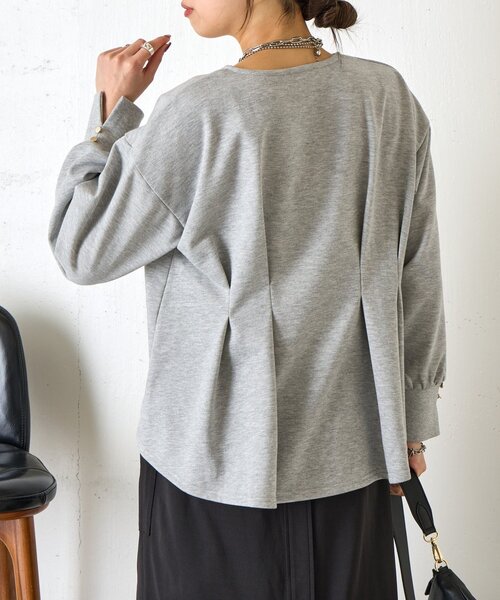 Jena espace merveilleux(ジェナ エスパスメルヴェイユ)の「バックタックプルオーバー(Tシャツ/カットソー・レディース・ネイビー/アイボリー/グレー・FREE)」の3枚目の写真