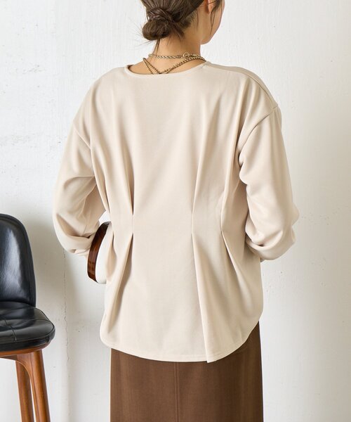 Jena espace merveilleux(ジェナ エスパスメルヴェイユ)の「バックタックプルオーバー(Tシャツ/カットソー・レディース・ネイビー/アイボリー/グレー・FREE)」の15枚目の写真